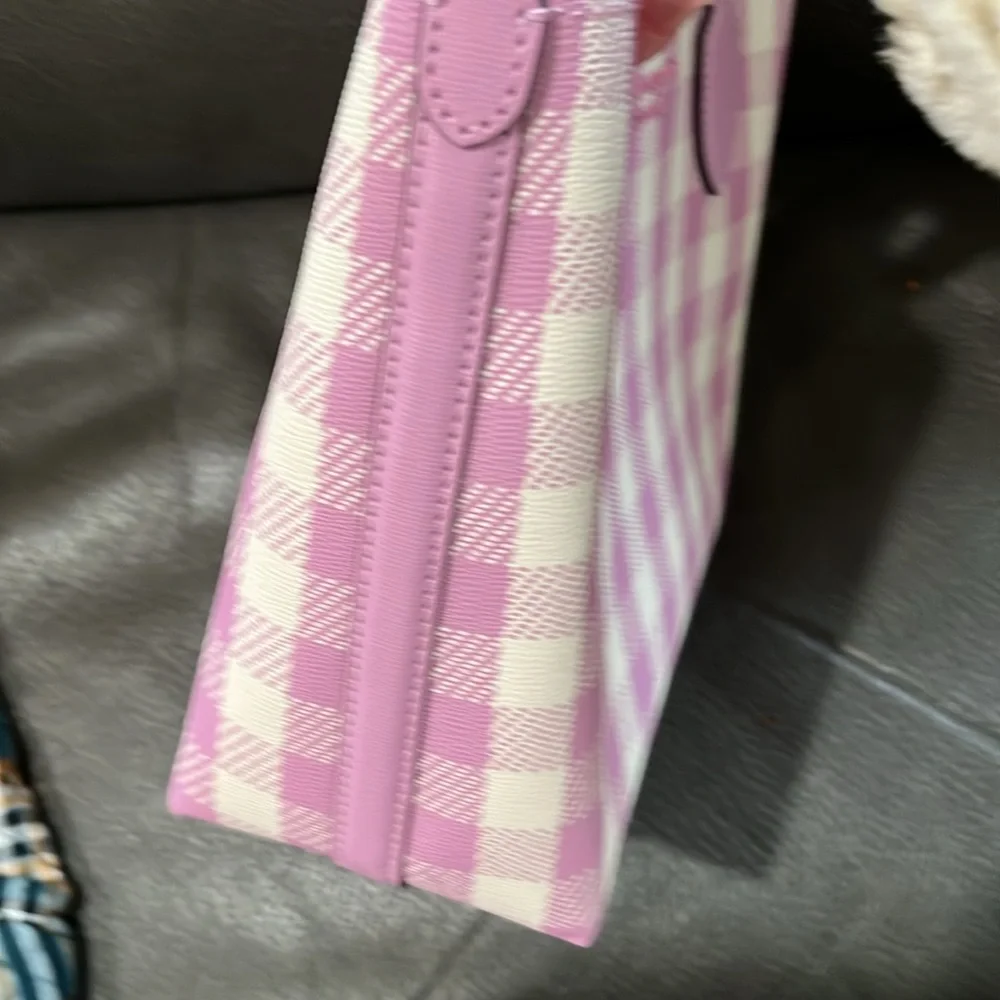 kate spade has tags